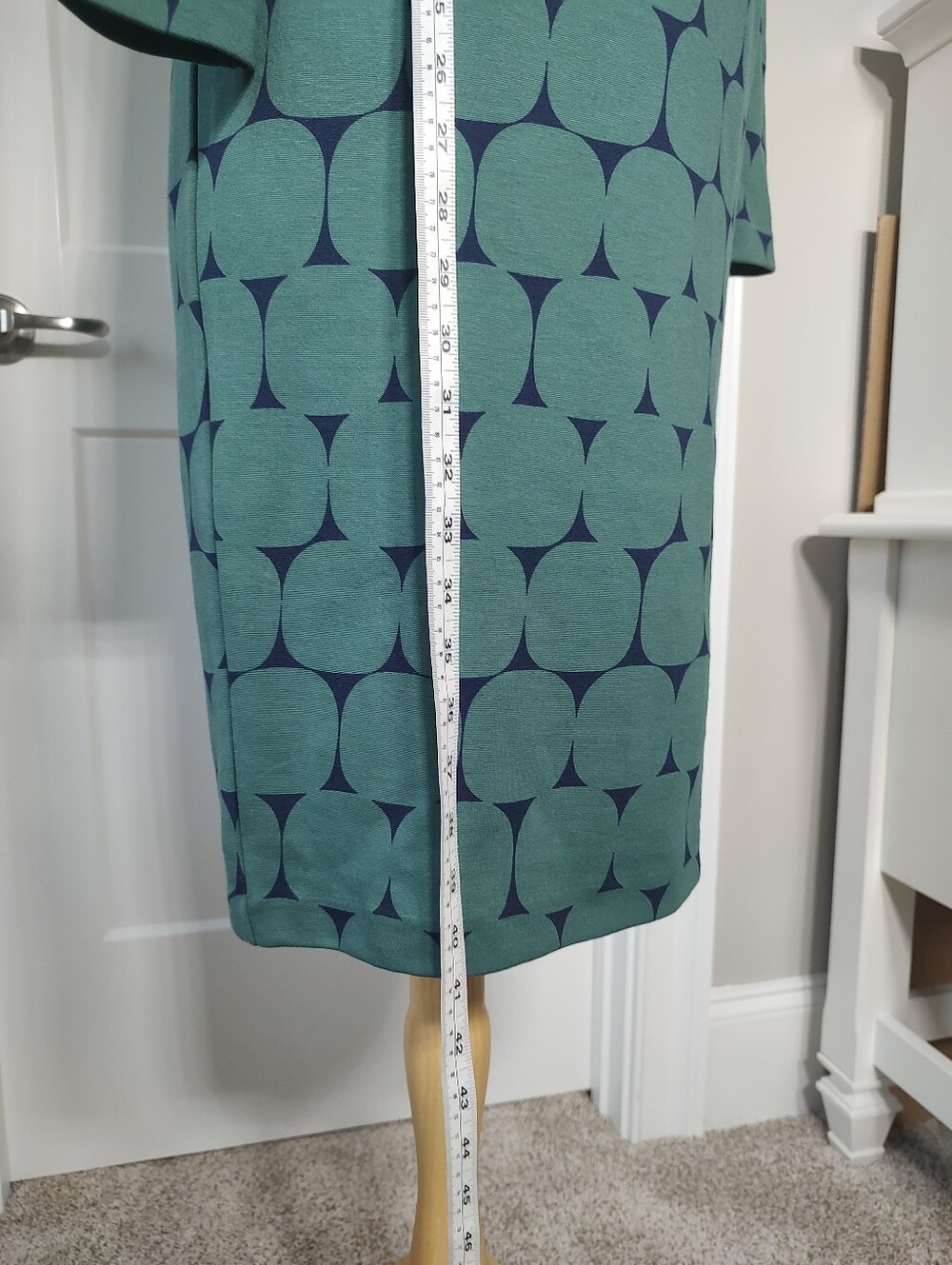 Boden 4L Green Geometric Sheath Dress #ModDress #RetroVibe #FittedDress - Picture 4 of 8